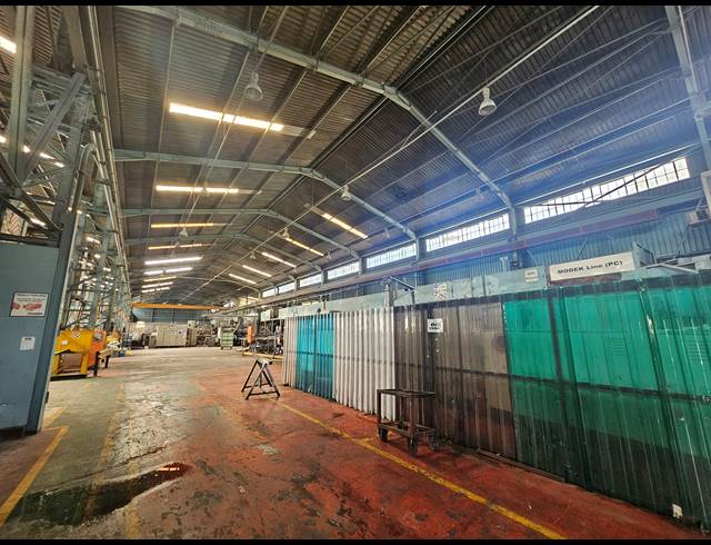 9,058M² WAREHOUSE TO LET IN TUNNEY